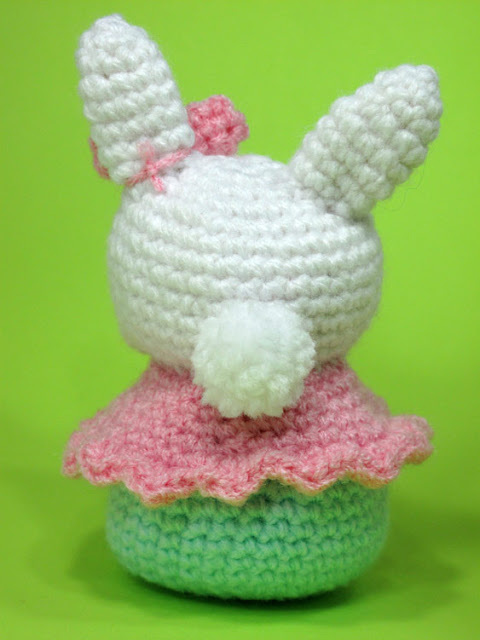 Free Crochet Amigurumi Bunny Cupcake Pattern