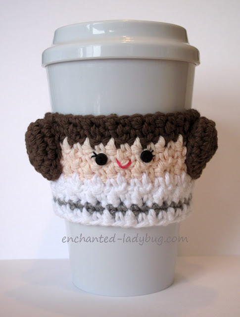 Free Pattern: Crochet Princess Leia Coffee Cup Cozy