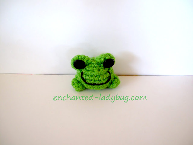 Free Crochet Fredrick the Frog Amigurumi Toy Pattern
